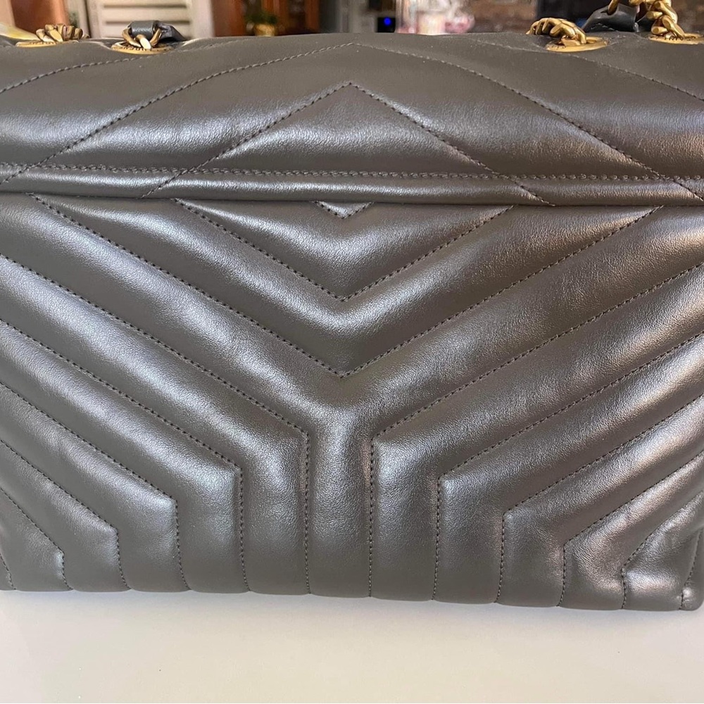 YSL LOULOU MEDIUM CHAIN BAG IN QUILTED "Y" LEATHER Grey PRISTINE Authentic - Picture 11 of 16
